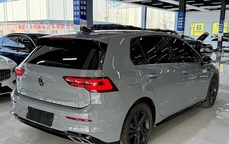 Volkswagen Golf VIII, 2022 год, 2 094 000 рублей, 4 фотография