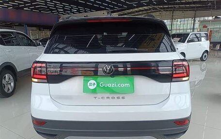 Volkswagen T-Cross I, 2022 год, 1 796 000 рублей, 5 фотография