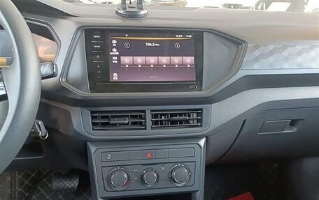 Volkswagen T-Cross I, 2022 год, 1 796 000 рублей, 11 фотография