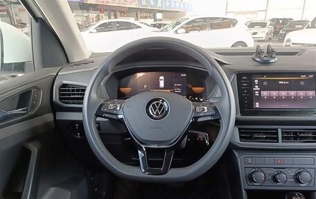 Volkswagen T-Cross I, 2022 год, 1 796 000 рублей, 9 фотография