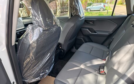 Toyota RAV4, 2025 год, 4 600 000 рублей, 7 фотография