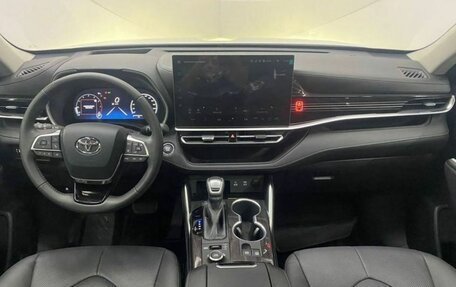 Toyota Highlander, 2026 год, 5 499 000 рублей, 10 фотография