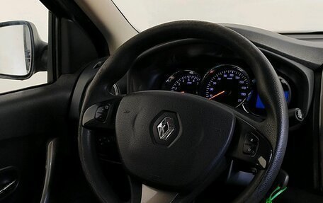 Renault Logan II, 2015 год, 689 000 рублей, 12 фотография