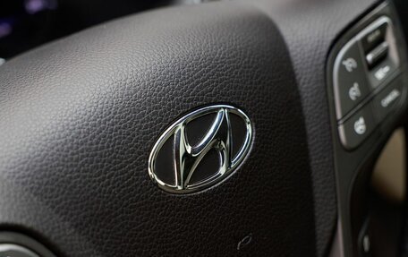 Hyundai Santa Fe III рестайлинг, 2013 год, 1 699 900 рублей, 21 фотография