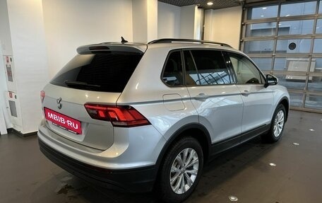 Volkswagen Tiguan II, 2019 год, 2 847 000 рублей, 3 фотография