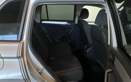 Volkswagen Tiguan II, 2019 год, 2 847 000 рублей, 17 фотография