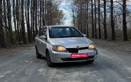 Toyota Platz, 2000 год, 220 000 рублей, 1 фотография