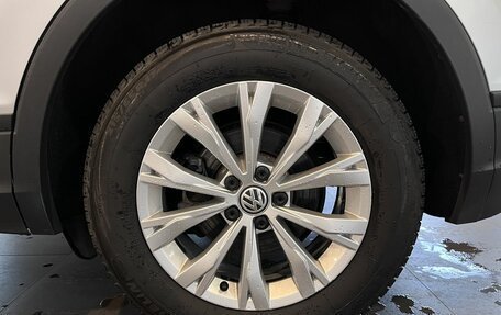 Volkswagen Tiguan II, 2019 год, 2 847 000 рублей, 21 фотография