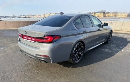 BMW 5 серия, 2021 год, 5 877 000 рублей, 4 фотография