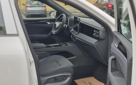 Volkswagen Tiguan, 2026 год, 4 640 000 рублей, 34 фотография