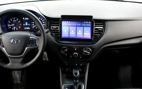 Hyundai Solaris II рестайлинг, 2021 год, 1 380 000 рублей, 9 фотография