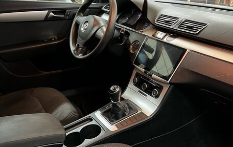 Volkswagen Passat B7, 2012 год, 649 999 рублей, 10 фотография