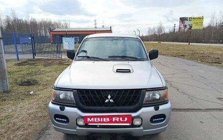 Mitsubishi Pajero Sport II рестайлинг, 2003 год, 700 000 рублей, 3 фотография