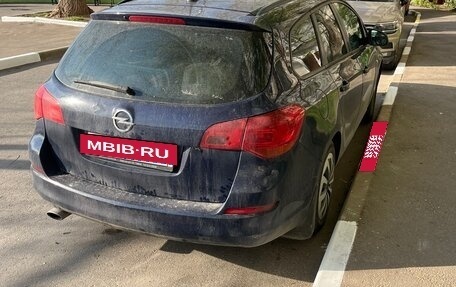 Opel Astra J, 2011 год, 470 000 рублей, 4 фотография