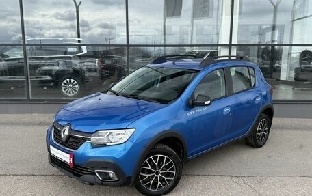 Renault Sandero II рестайлинг, 2019 год, 1 250 000 рублей, 1 фотография