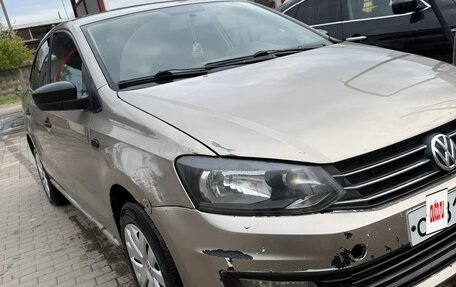Volkswagen Polo VI (EU Market), 2015 год, 350 000 рублей, 5 фотография