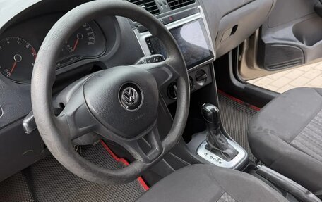 Volkswagen Polo VI (EU Market), 2015 год, 350 000 рублей, 8 фотография