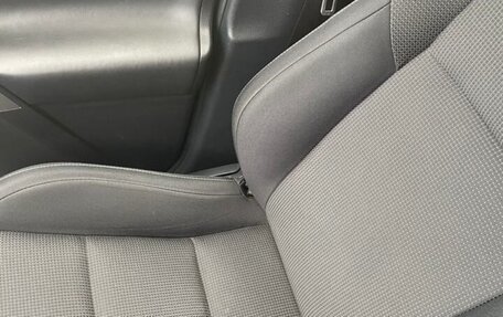 Toyota RAV4, 2016 год, 2 360 000 рублей, 9 фотография