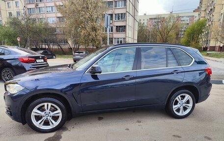 BMW X5, 2017 год, 2 400 000 рублей, 2 фотография