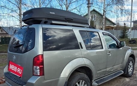 Nissan Pathfinder, 2011 год, 1 750 000 рублей, 3 фотография
