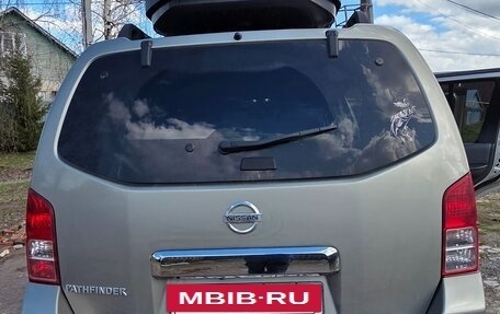 Nissan Pathfinder, 2011 год, 1 750 000 рублей, 13 фотография