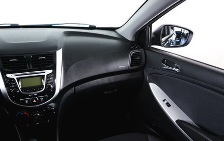 Hyundai Solaris II рестайлинг, 2013 год, 799 000 рублей, 15 фотография