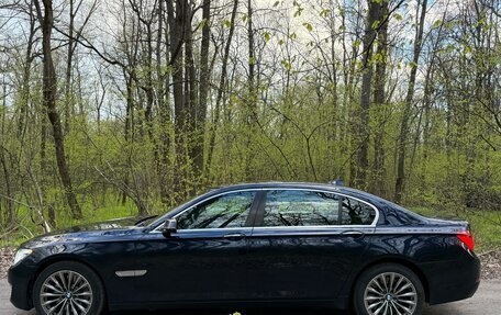 BMW 7 серия, 2015 год, 3 200 000 рублей, 9 фотография
