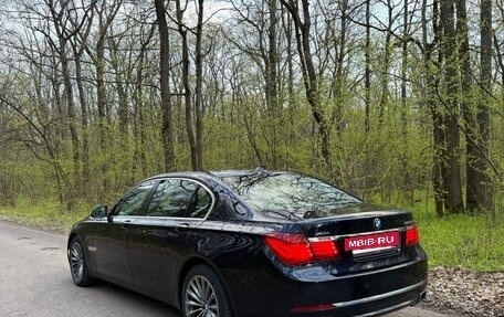BMW 7 серия, 2015 год, 3 200 000 рублей, 2 фотография