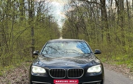 BMW 7 серия, 2015 год, 3 200 000 рублей, 5 фотография