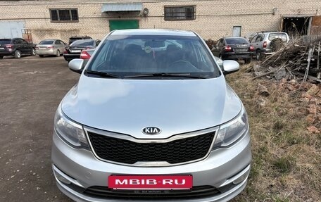 KIA Rio III рестайлинг, 2015 год, 810 000 рублей, 2 фотография