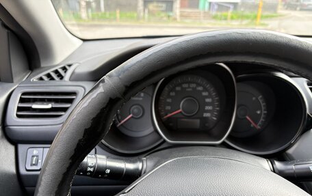 KIA Rio III рестайлинг, 2015 год, 810 000 рублей, 18 фотография