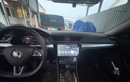 Skoda Superb III рестайлинг, 2025 год, 3 220 000 рублей, 4 фотография