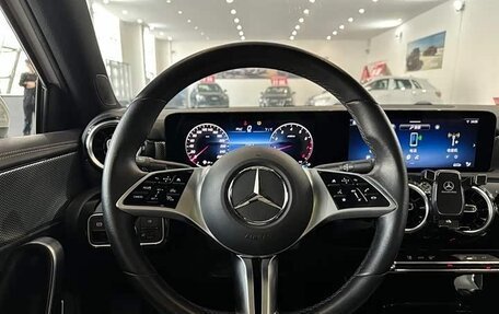 Mercedes-Benz A-Класс, 2023 год, 2 090 000 рублей, 10 фотография
