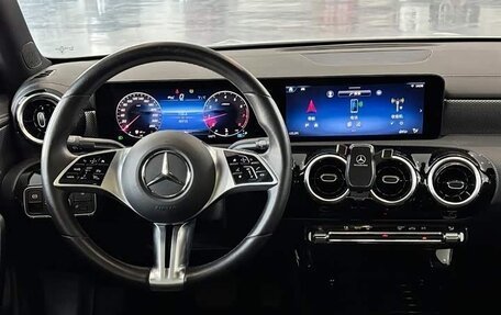 Mercedes-Benz A-Класс, 2023 год, 2 090 000 рублей, 13 фотография