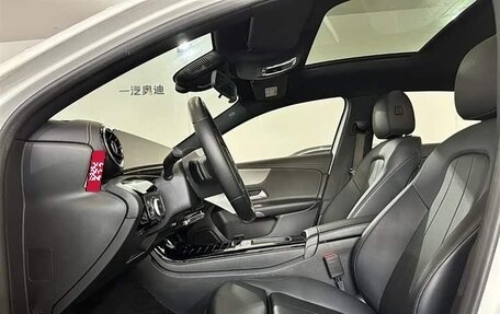 Mercedes-Benz A-Класс, 2023 год, 2 090 000 рублей, 8 фотография