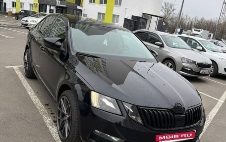 Skoda Octavia, 2018 год, 1 950 000 рублей, 6 фотография