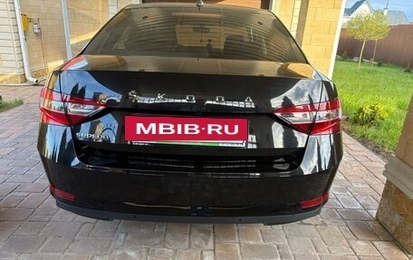 Skoda Superb III рестайлинг, 2020 год, 2 900 000 рублей, 5 фотография