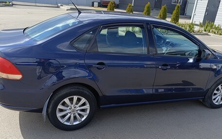 Volkswagen Polo VI (EU Market), 2012 год, 950 000 рублей, 4 фотография
