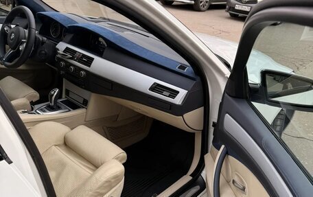BMW 5 серия, 2008 год, 2 800 000 рублей, 9 фотография