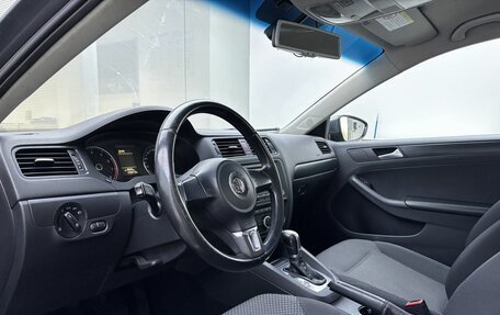 Volkswagen Jetta VI, 2013 год, 985 000 рублей, 16 фотография
