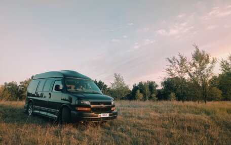 Chevrolet Express II, 2004 год, 1 290 000 рублей, 10 фотография