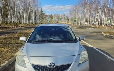Toyota Belta, 2005 год, 450 000 рублей, 1 фотография