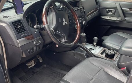 Mitsubishi Pajero IV, 2008 год, 2 000 000 рублей, 10 фотография