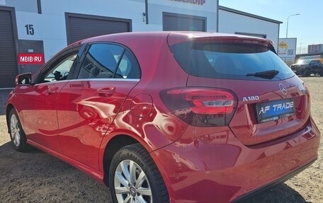Mercedes-Benz A-Класс, 2016 год, 1 850 000 рублей, 4 фотография
