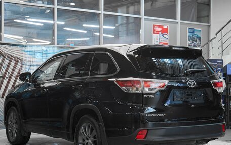 Toyota Highlander III, 2014 год, 2 429 000 рублей, 4 фотография