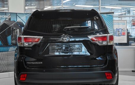 Toyota Highlander III, 2014 год, 2 429 000 рублей, 5 фотография