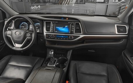 Toyota Highlander III, 2014 год, 2 429 000 рублей, 9 фотография