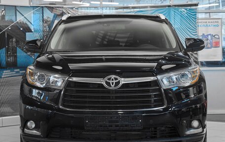 Toyota Highlander III, 2014 год, 2 429 000 рублей, 2 фотография