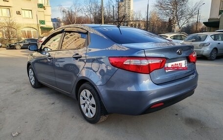 KIA Rio III рестайлинг, 2013 год, 980 000 рублей, 7 фотография