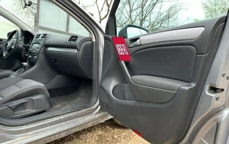 Volkswagen Golf VI, 2010 год, 800 000 рублей, 10 фотография